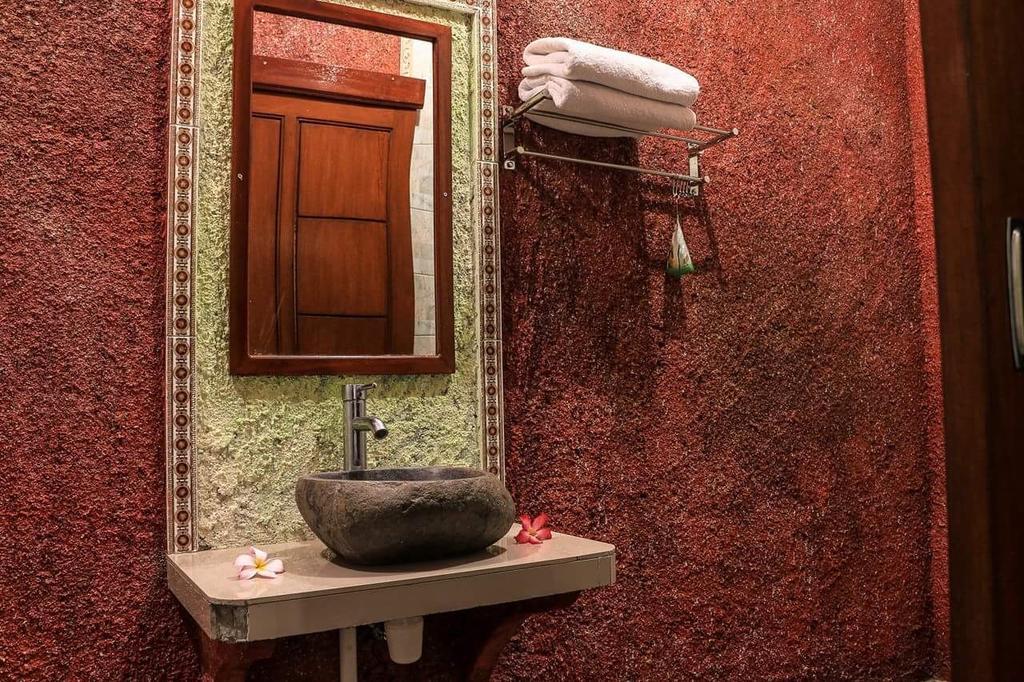 Reynold Artha Guest House نوسا ليمبونغان المظهر الخارجي الصورة